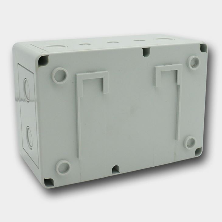 How is the waterproof junction box waterproof?