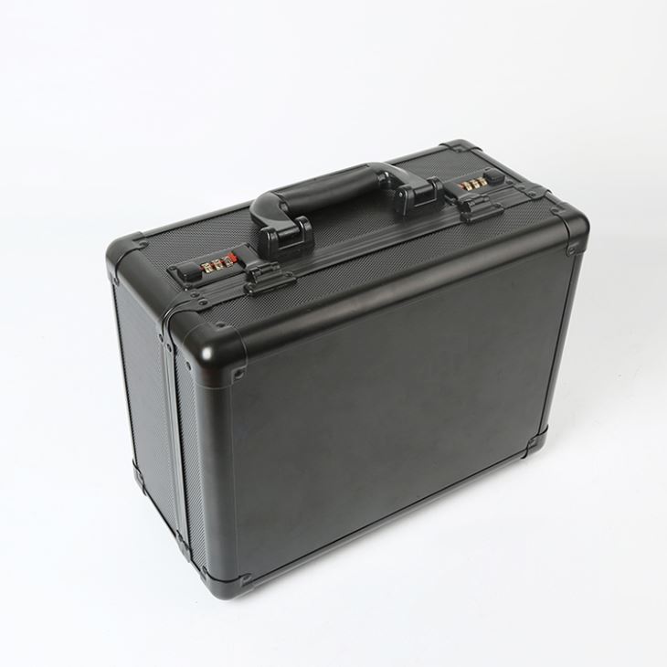 What is Aluminum Equipment Case?